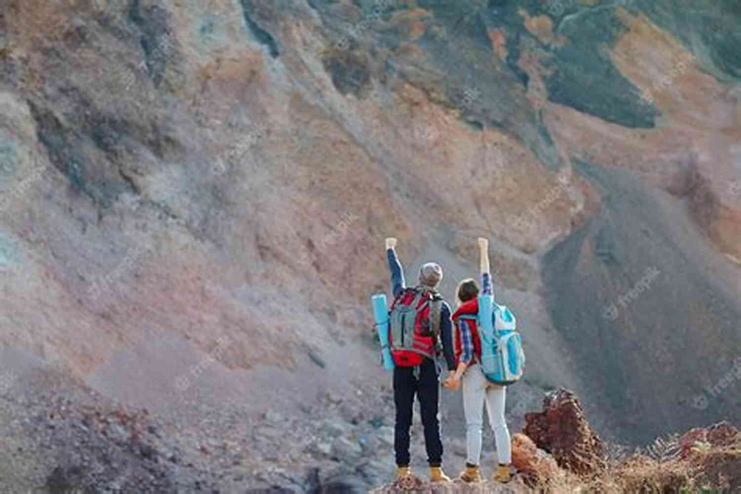 Couple Conquering A Challenging Mountain Together 101 Romantic Text Messages For Your Girlfriend