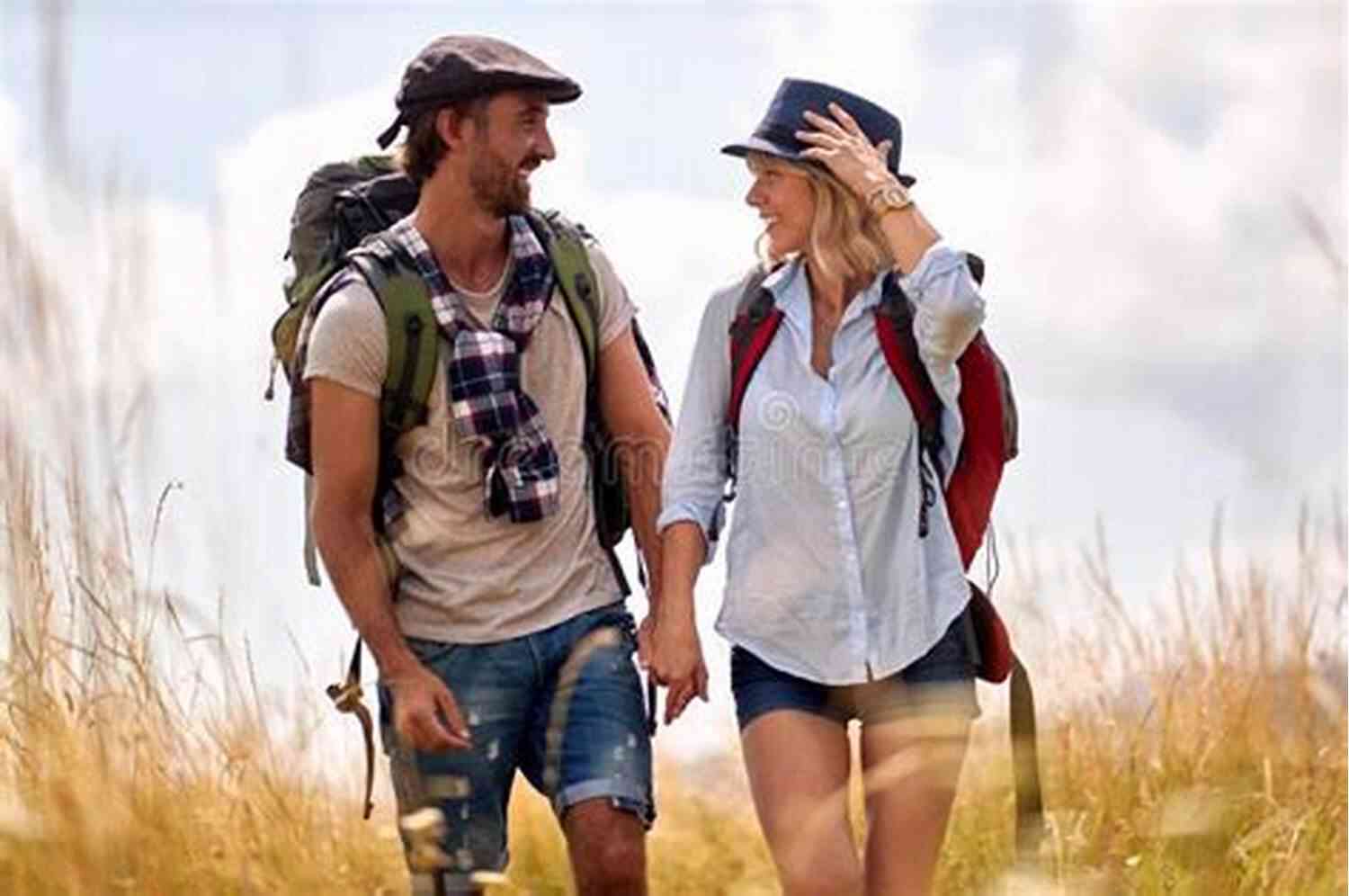 Couple Exploring A Picturesque Landscape Together 101 Romantic Text Messages For Your Girlfriend