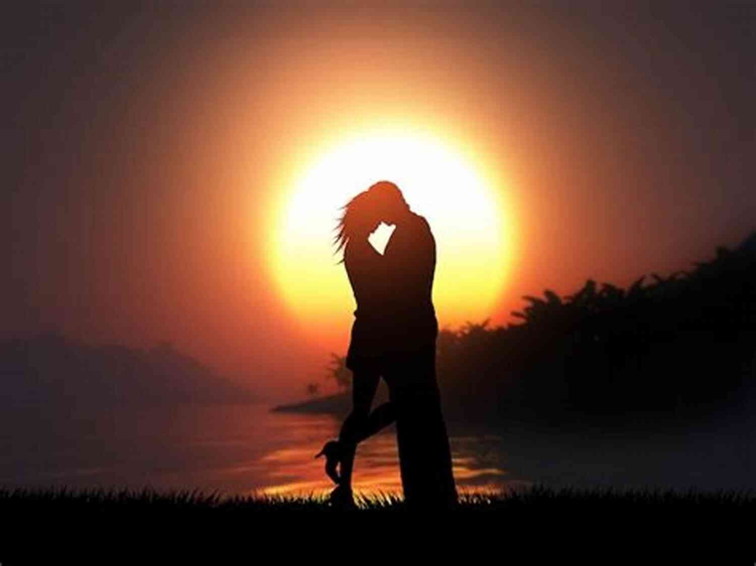 Couple Silhouetted Against A Beautiful Background Love And Hope 101 Romantic Text Messages For Your Girlfriend