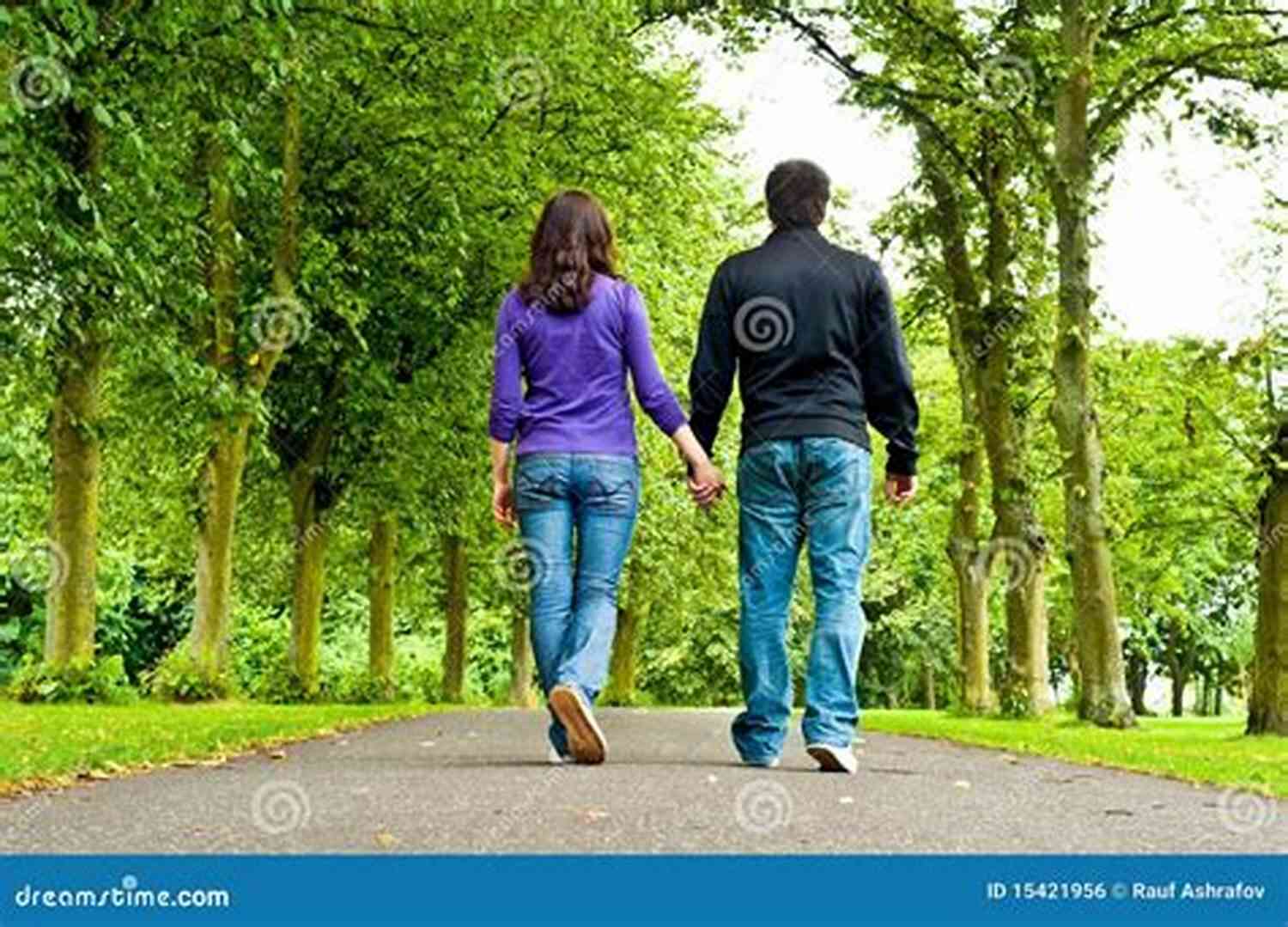 Couple Walking Hand In Hand Through A Picturesque Park 101 Romantic Text Messages For Your Girlfriend