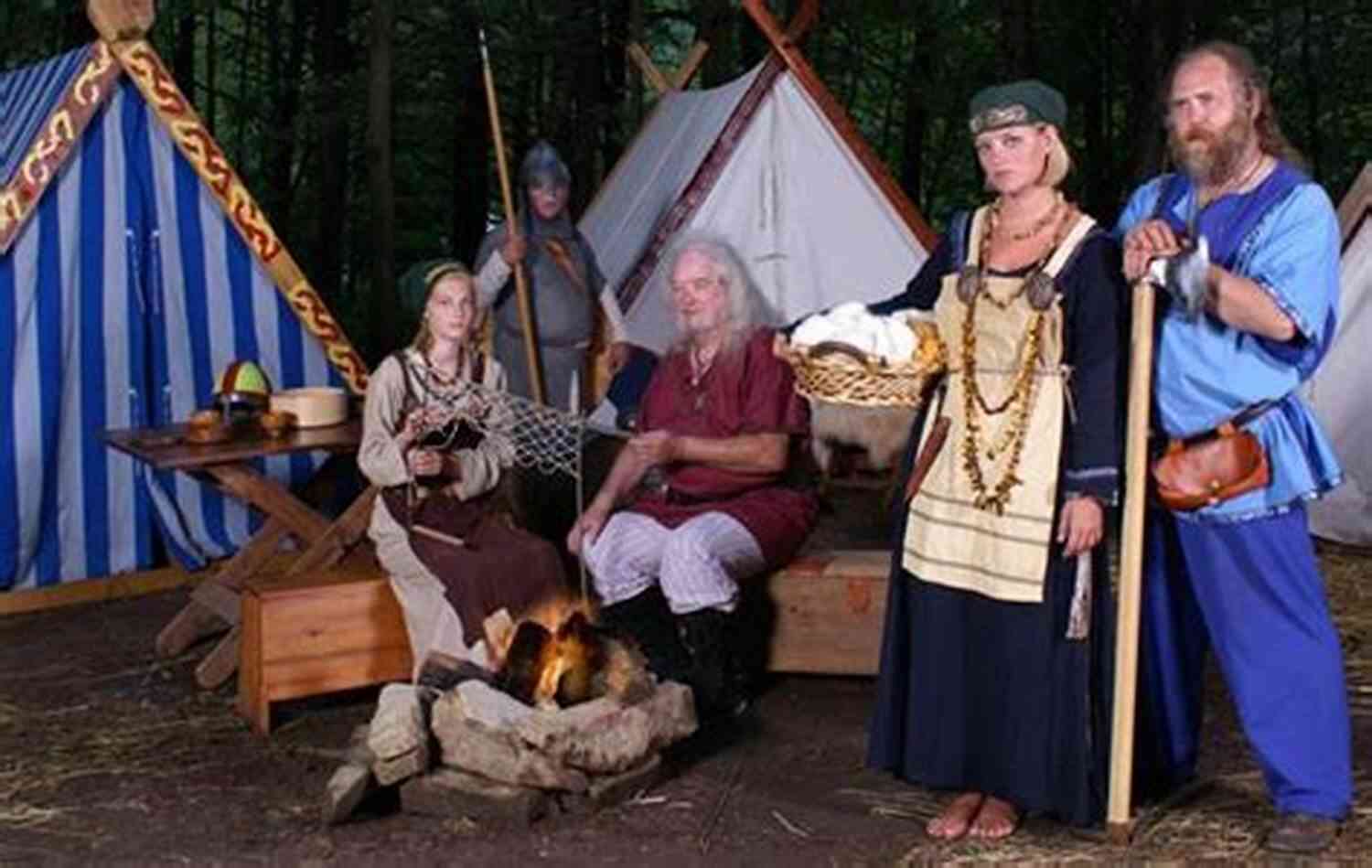 Experiencing The Thrill Of Viking Reenactments Vinter: Ing The Viking (Realms Of Parlous : Tales Of Vinterius Tavern Ing The Viking)