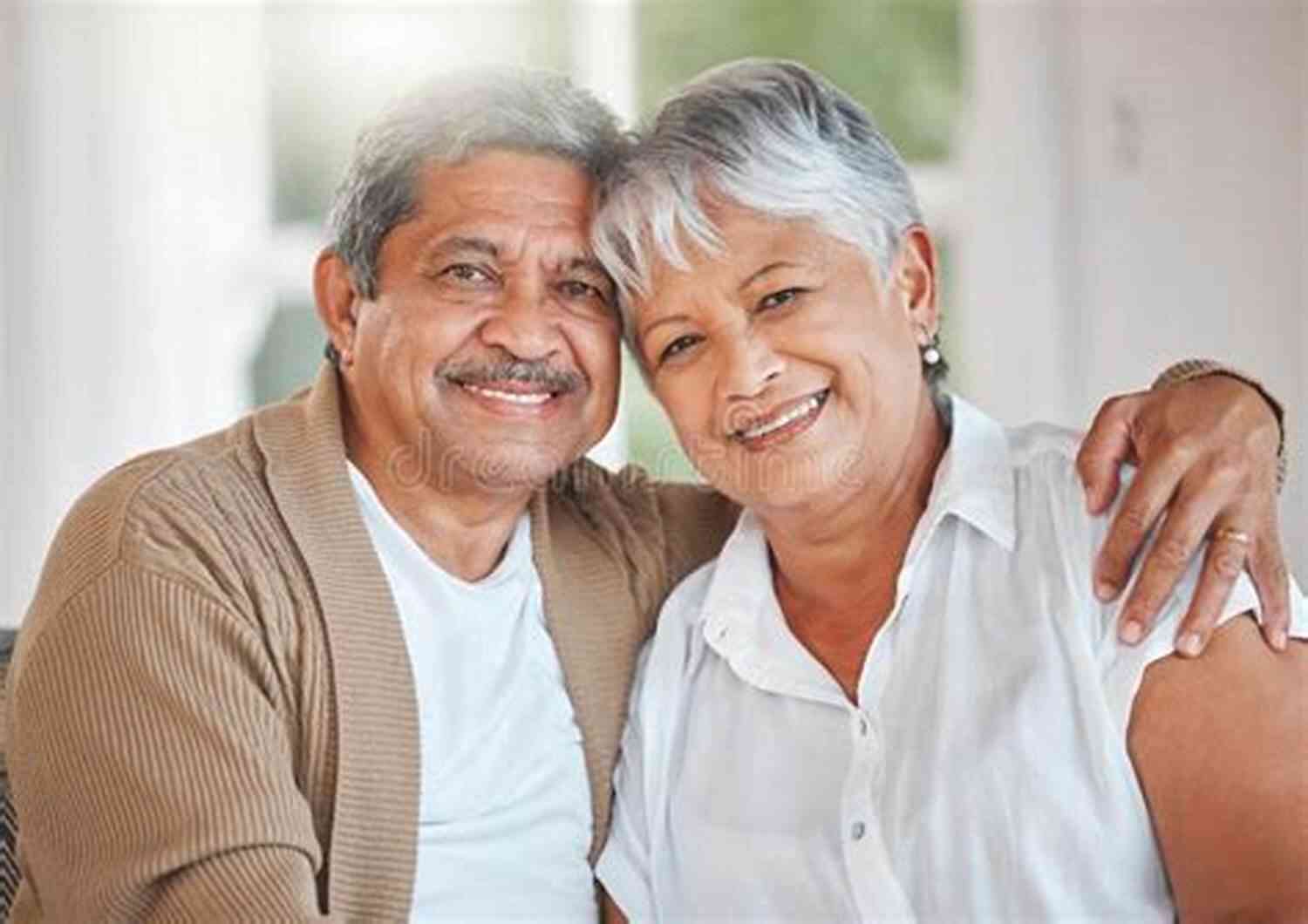 Happy Couple Enjoying Life's Precious Moments Together 101 Romantic Text Messages For Your Girlfriend
