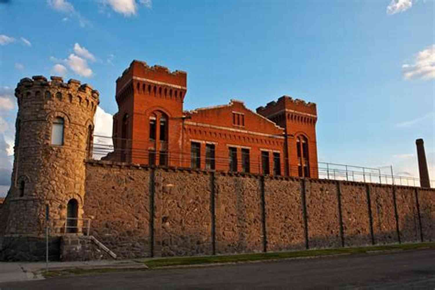 Old Jail Museum Haunted Jail Haunted America: Dead But Not Gone In Pennsylvania