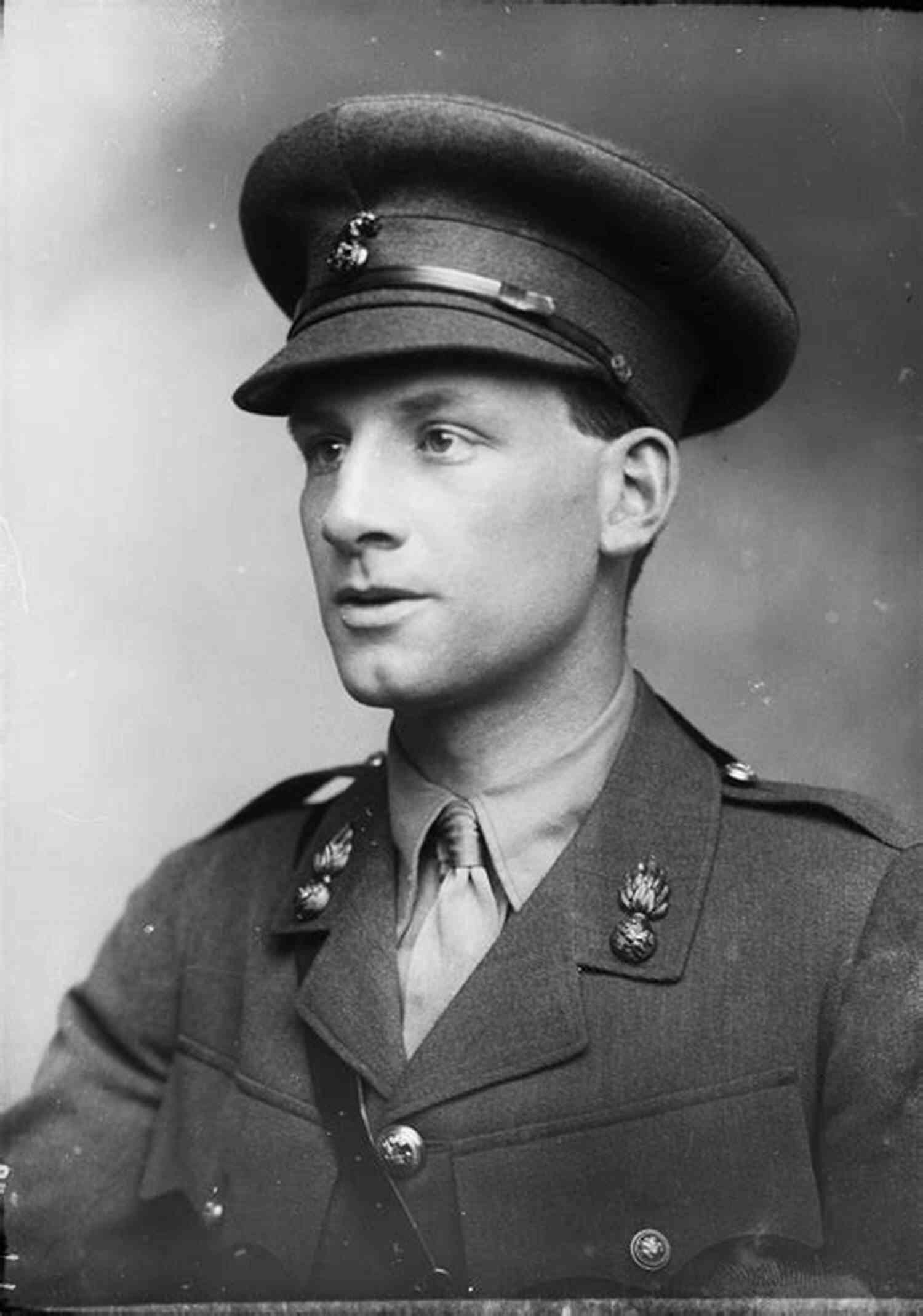 Siegfried Sassoon A Soldier Poet Who Wrote 'The General' Deep Cry: Soldier Poets Killed On The Western Front